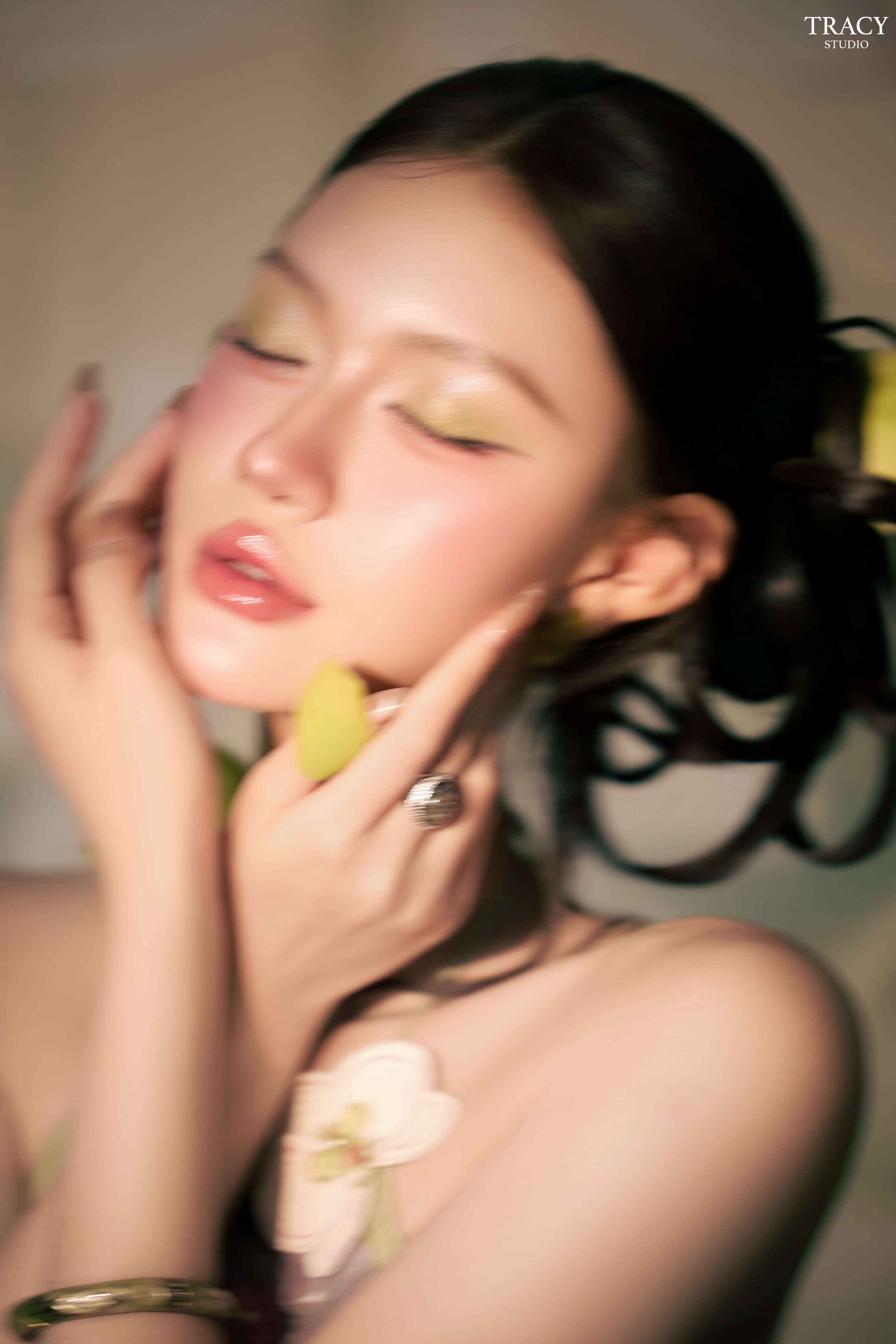 frontend/img/gallery/concept-sen/tracy-studio-chup-sen (3).jpg